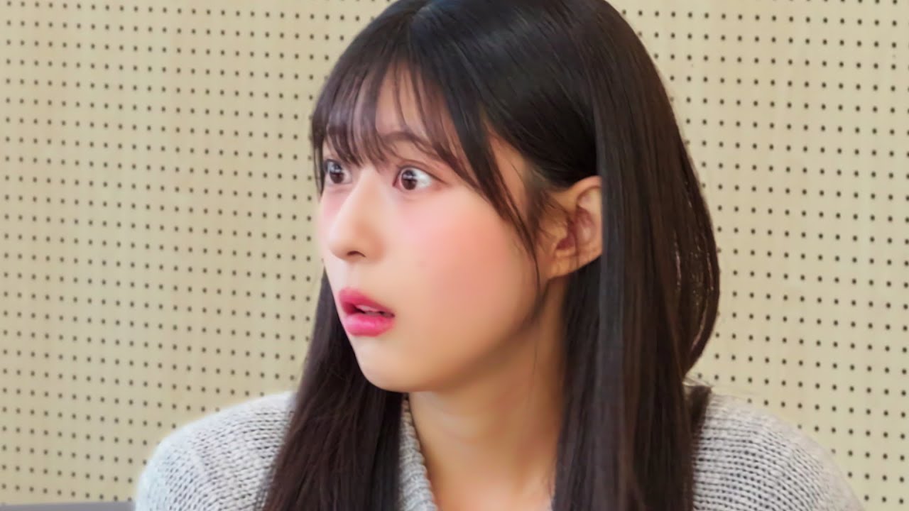 몰라보게 예뻐진 여사친 | 네 방향 짝사랑 EP01 썸네일